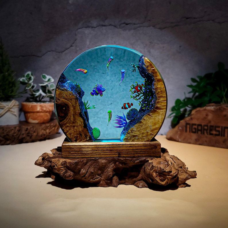 Resin Art Baby - 海洋水族館生物樹脂テーブルライトクリエイティブアート装飾熱帯魚サンゴテーマナイトライトUSB充電