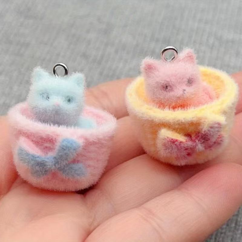 4個入り3Dぬいぐるみ樹脂製猫ペンダント、DIYジュエリー製 - Resin Art Jewelry Kit のレビューと価格