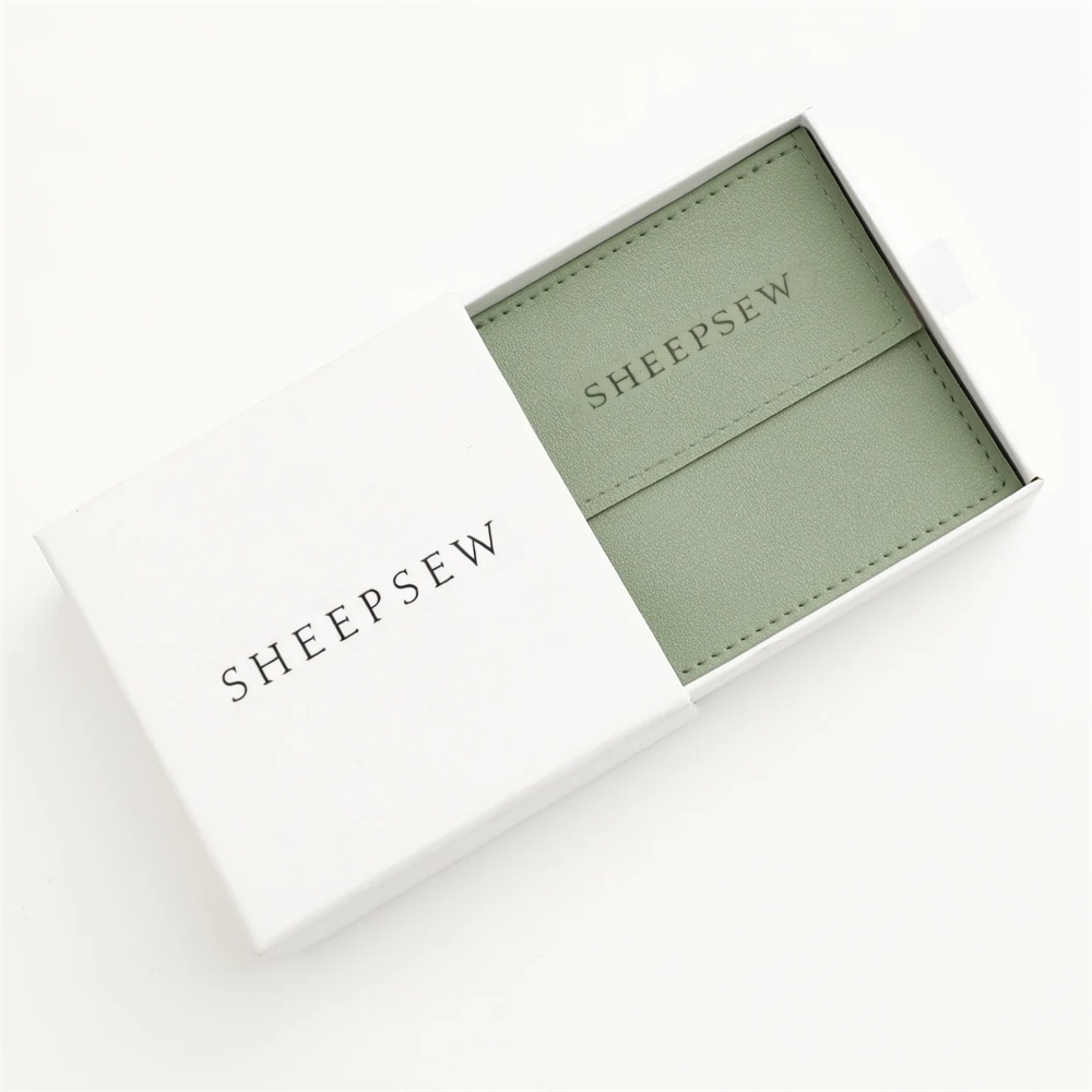 SheepSew エレガントなパーソナライズされたジュエリー - Resin Art Logo のレビューと価格