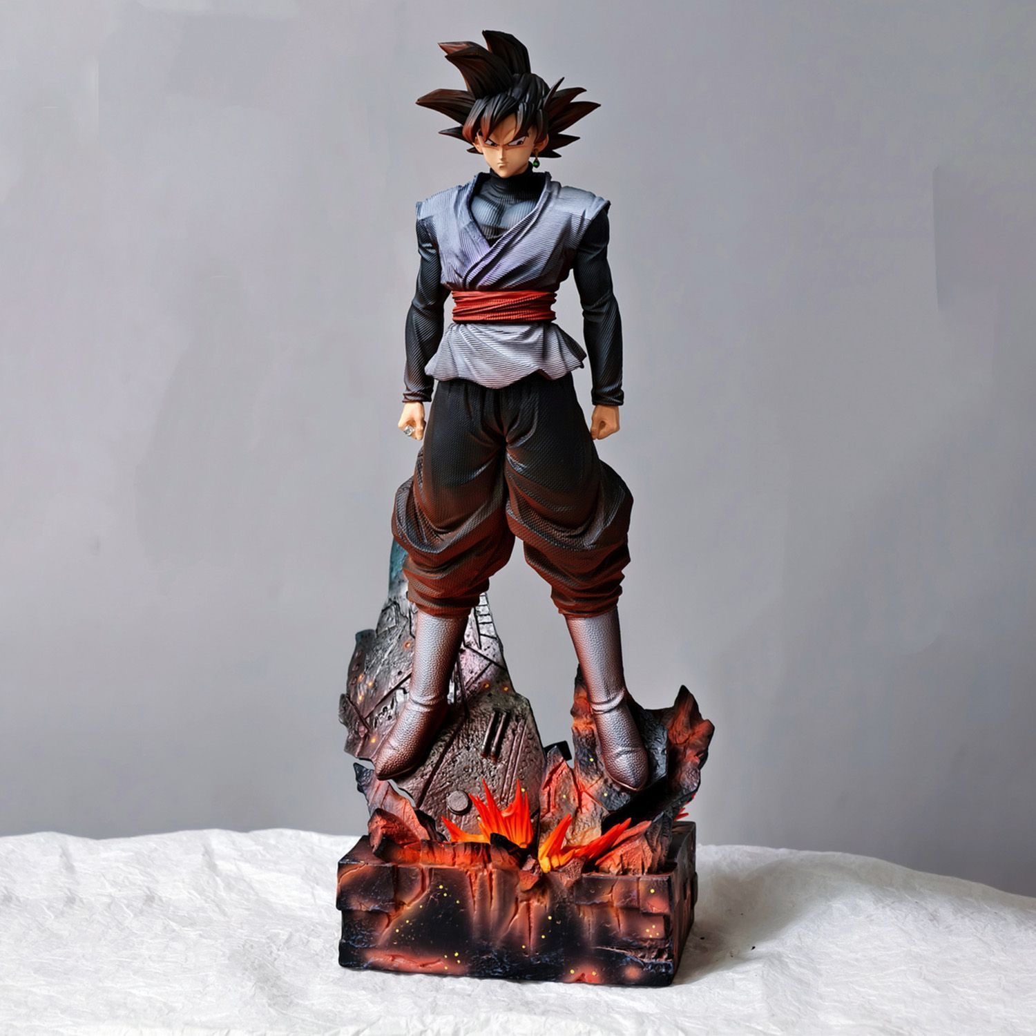 新しいJTドラゴンボール悟空ブラックスタチュー 高さ37cm - Resin Art Goku のレビューと価格