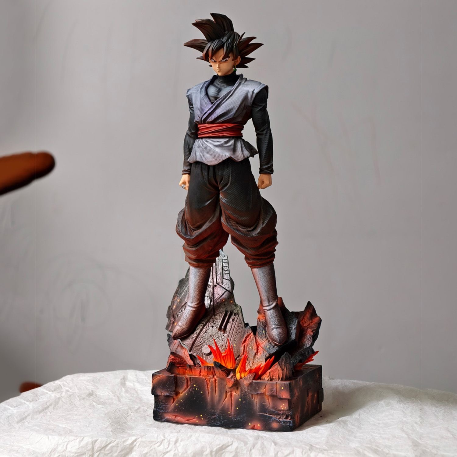 新しいJTドラゴンボール悟空ブラックスタチュー 高さ37cm - Resin Art Goku のレビューと価格
