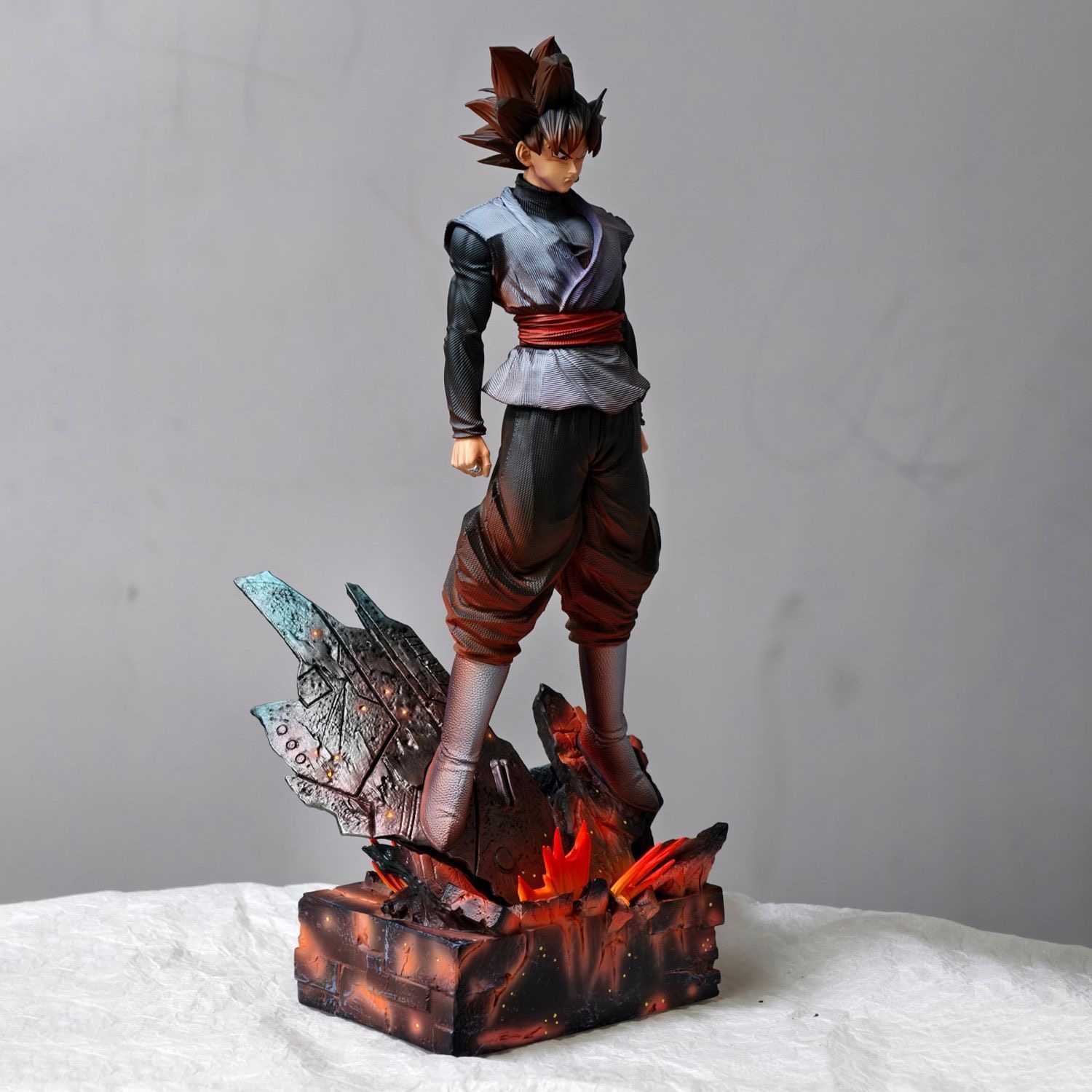 新しいJTドラゴンボール悟空ブラックスタチュー 高さ37cm - Resin Art Goku のレビューと価格