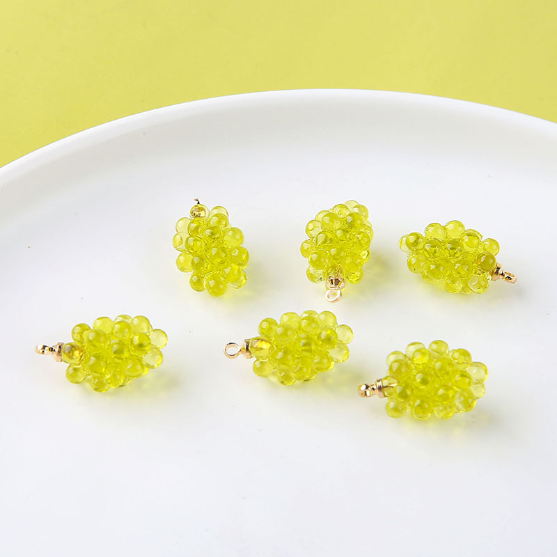 6 個のかわいい小さなブドウ樹脂チャーム立体フルーツペンダン - Resin Art Jewelry Kit のレビューと価格