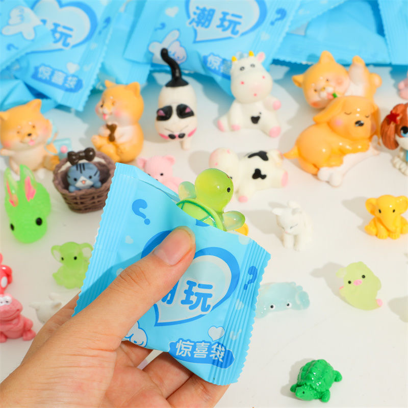 40 ピース/セットランダム漫画ブラインドボックス象動物ミニ - Resin Art Case のレビューと価格