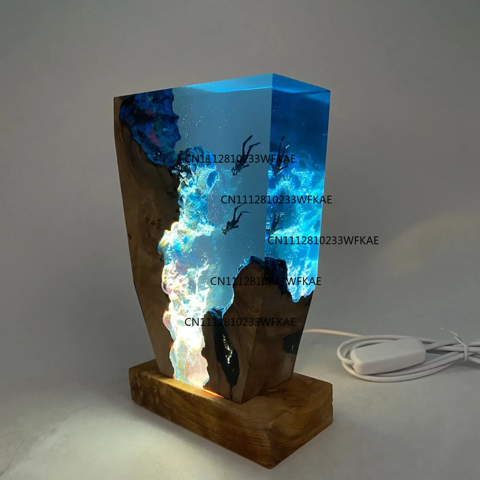 水中世界バイオレジンデスクランプ、潜水洞窟探検テーマUSB充 - Resin Art Underwater のレビューと価格